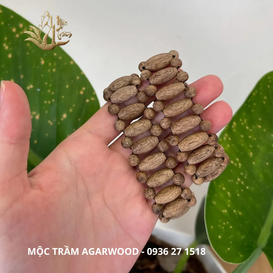 Vietnam Natural Agarwood Bracelet – Watch Strap Style with Cylinder &amp; Round Beads